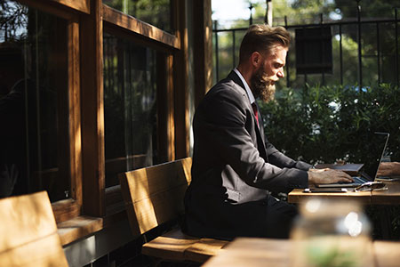 Elastyczność kursów online Kursy językowe dla firm - online